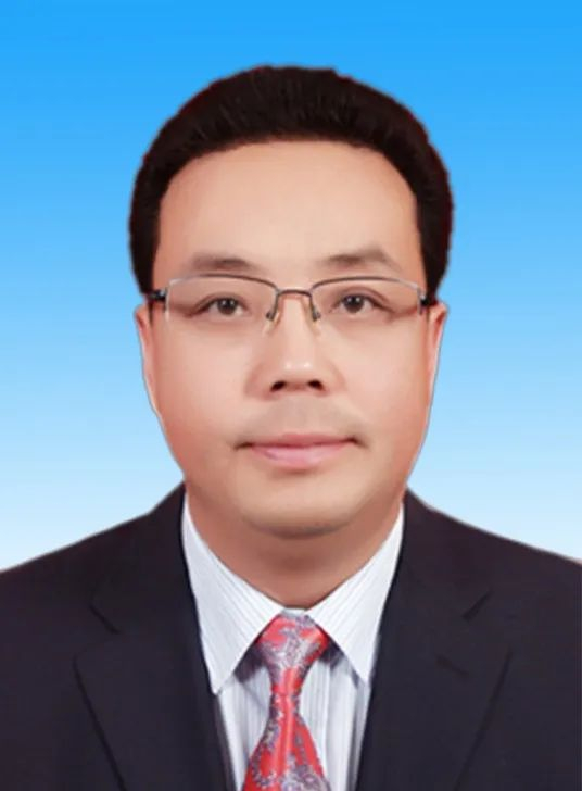 张治荣简历张治荣同志任宁夏医科大学党委委员,常委,书记,免去田丰年