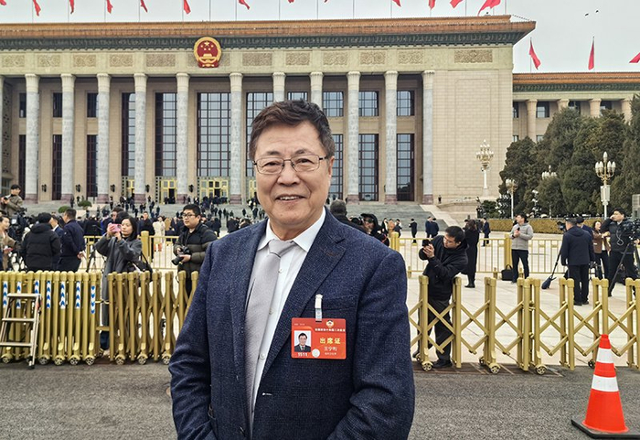 王宁利委员优化眼病防治模式提高国民眼健康