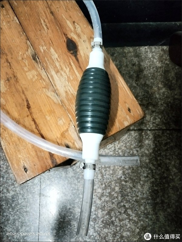 鱼缸换水器|鱼儿_新浪新闻