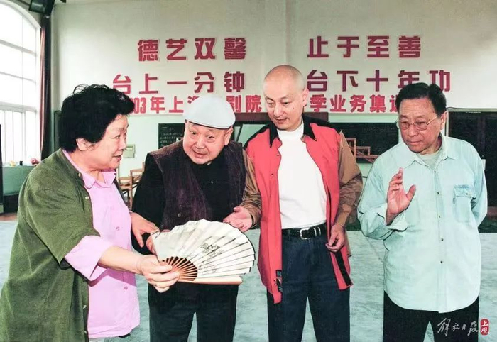 孙正阳、关栋天、尚长荣、陈薪伊在排演《贞观盛事》