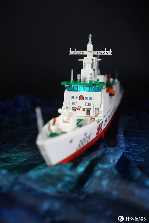 森宝积木818型海警船开箱