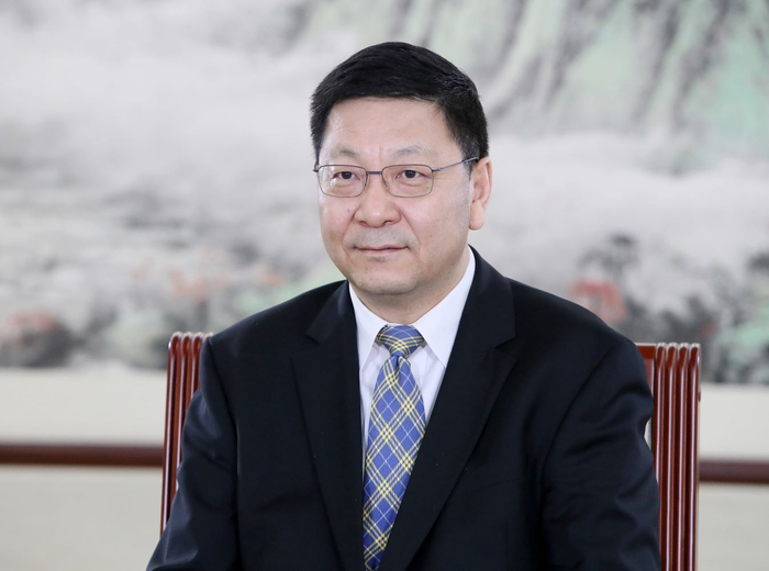 全国人大代表佛山市市长白涛早日实现从工业3万亿向4万亿大跨越