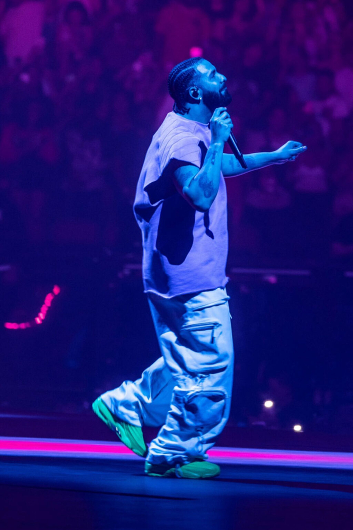 drake x nike 新鞋终于看清了!|nike_新浪新闻