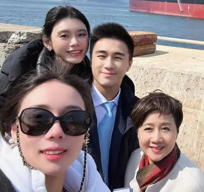 萧亚轩遭前任吸血?大鹏婚内出轨?丑男只能在小平台复出?