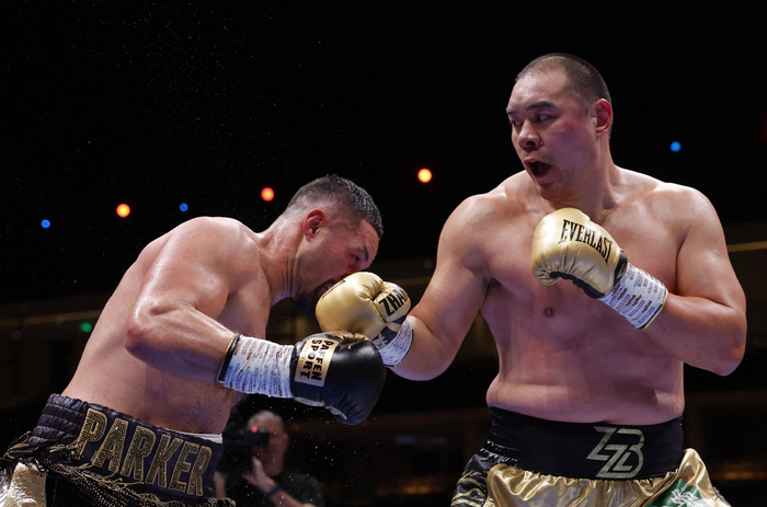 　张志磊（右）不敌帕克。