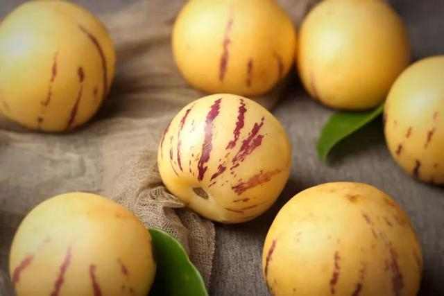 高蛋白还富硒,香甜水润会爆汁.|果子|水果_新浪新闻