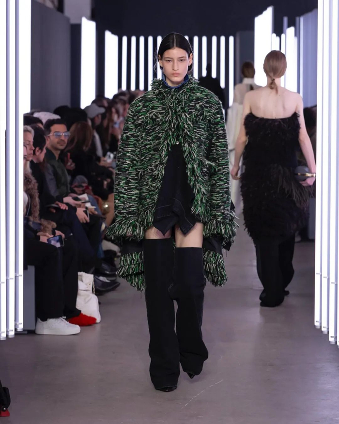 sacai|小李子_新浪新闻