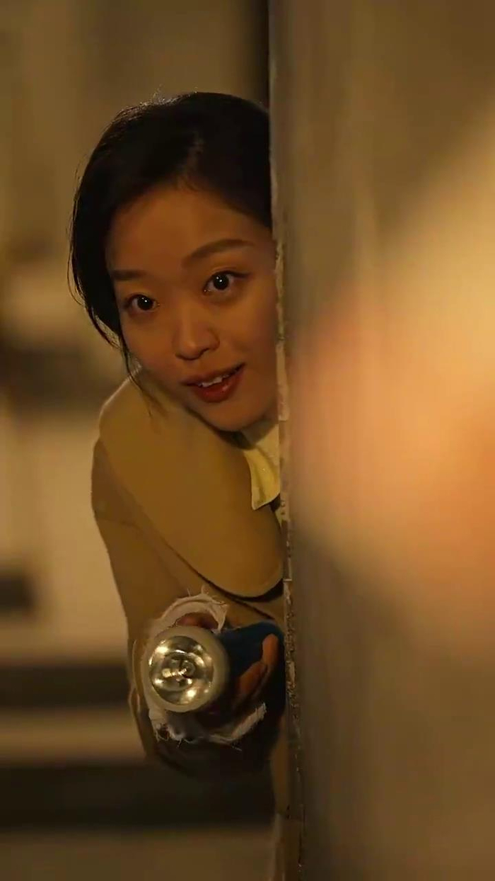 偷看男主洗澡，小鹿乱撞