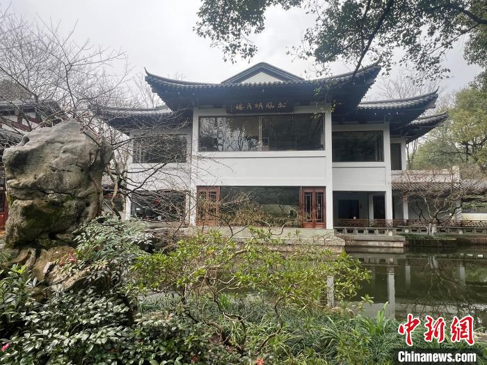 探访金庸西湖"书房"云松书舍:耗资千万遗爱人间|金庸_新浪新闻