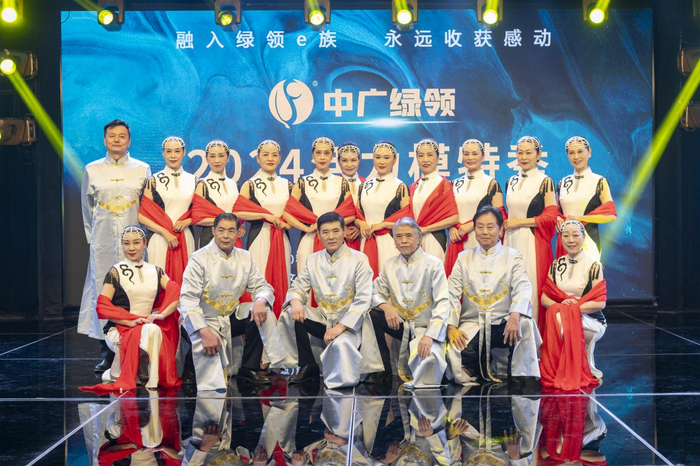 3月8日,2024活力模特秀在北京华夏之声演播厅正式拉开帷幕,来自全国的