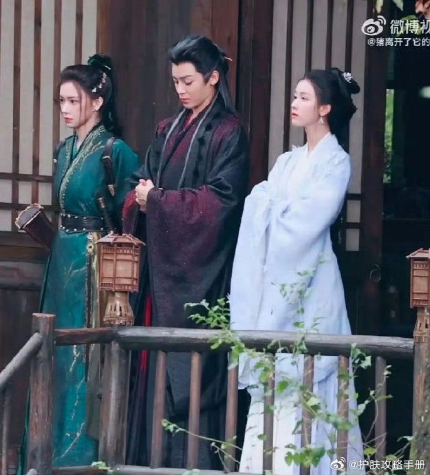 看了演员阵容,陈都灵,侯明昊,程潇,田嘉瑞,都是帅哥美女……|侯明昊
