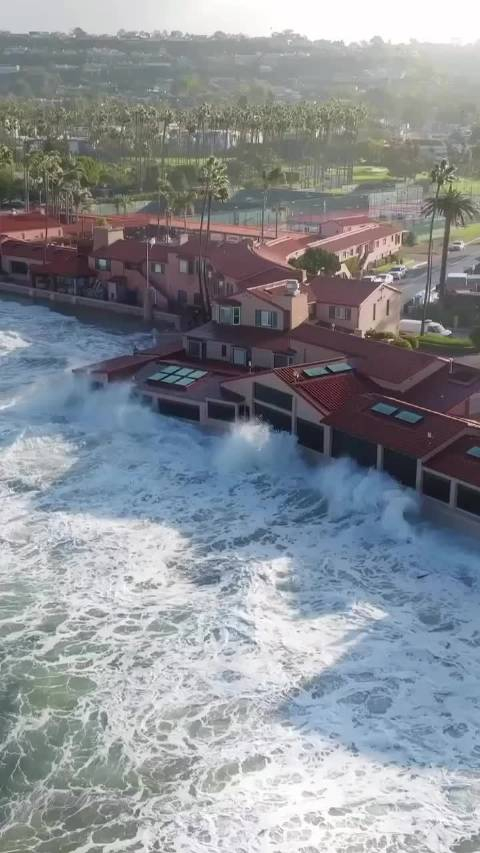 美国南加州圣地牙哥市的北部的拉霍亚海岸地区