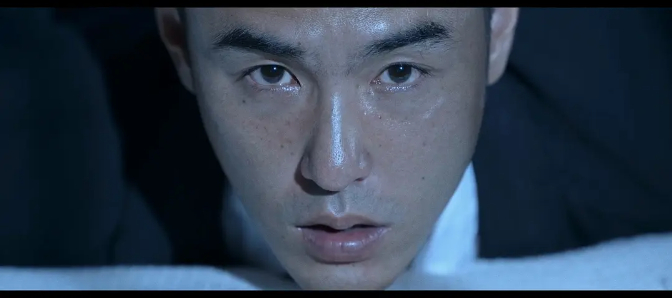 这种轮回的震撼,以及无数"周处"随时可能的暴走,带给内地观众的,可能