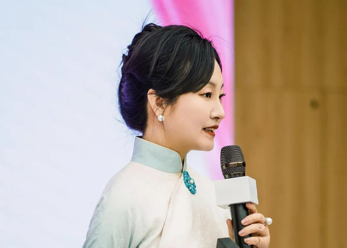 李芙蓉在"香氛"领域打拼已经8年了,在业界取得了非常好的口碑,客户的