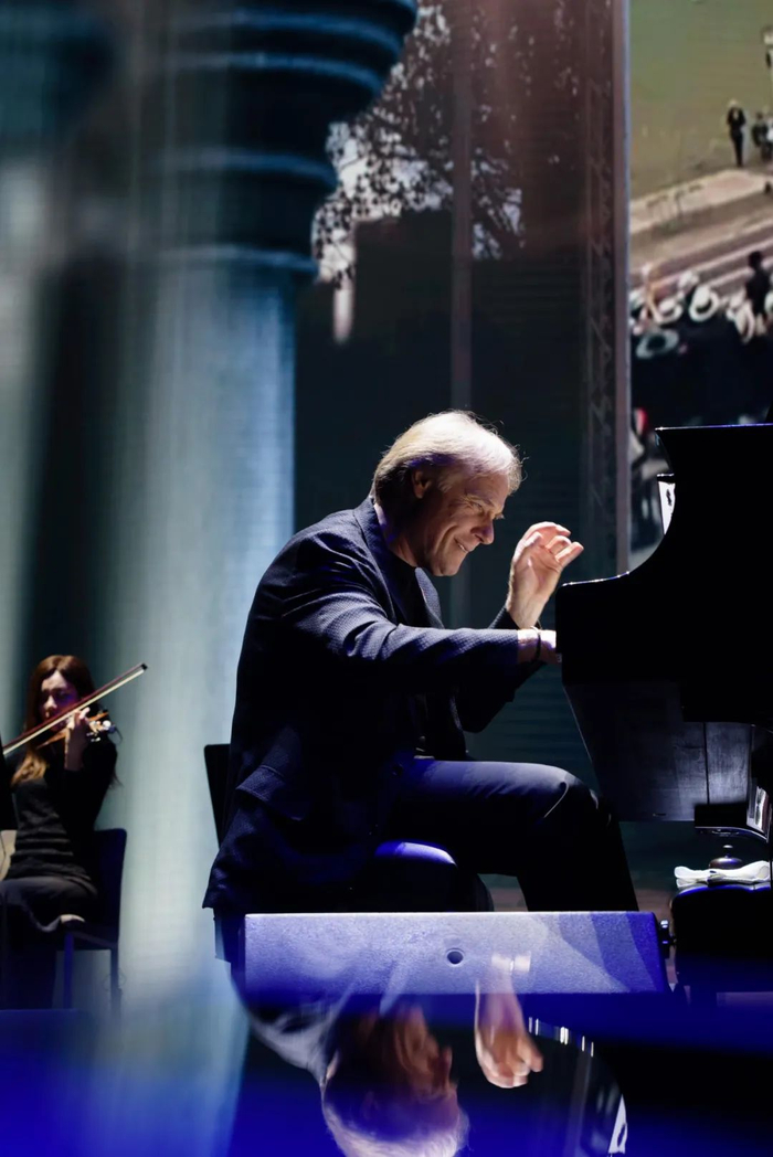 听了理查德·克莱德曼的演奏后,给予他一个十分贴切的封号"the prince