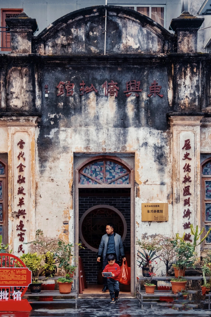 坐上高铁穿越海,离越南最近的边境小城要火了|东兴|京族|北部湾_新浪