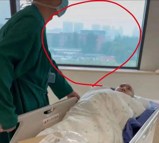 人称曾留言"去年的手术,只要康复了我们都可以放心了"却被删评拉黑