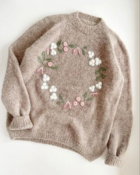 太好看了吧,学会这些毛衣刺绣图案,普通毛衣也能瞬间焕新!