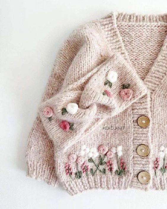 太好看了吧,学会这些毛衣刺绣图案,普通毛衣也能瞬间焕新!