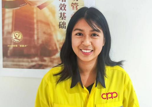 海外女员工群像速写|同事_新浪新闻