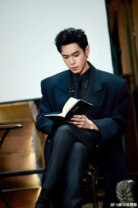 张若昀|大侦探|干饭人_新浪新闻