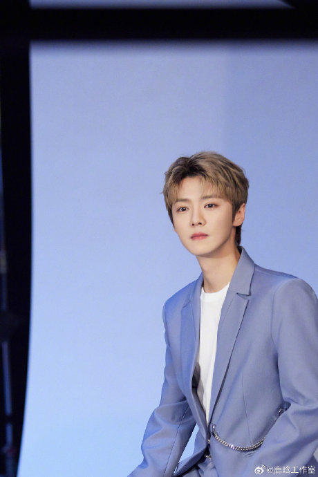 鹿晗|拍摄|脸颊_新浪新闻