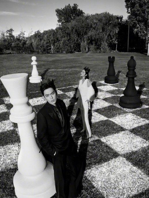 第一次知道唐艺昕和张若昀情侣纹身的故事!_新浪新闻