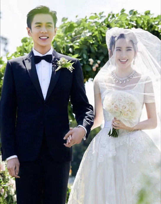 唐艺昕张若昀两个人都在细心地为对方着想|唐艺昕|张若昀_新浪新闻