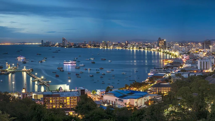 正式永久免签来这座海滨不夜城跳岛珊瑚海探访流星花园取景地庄园