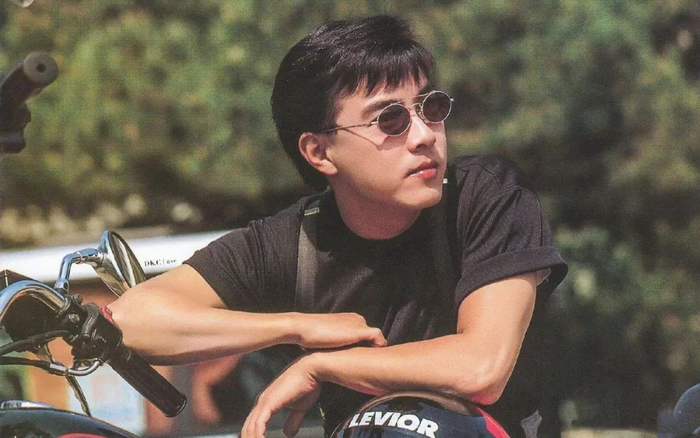 59岁香港最惨美男:帅到窒息却被雪藏|张卫健|香港|窒息_新浪新闻