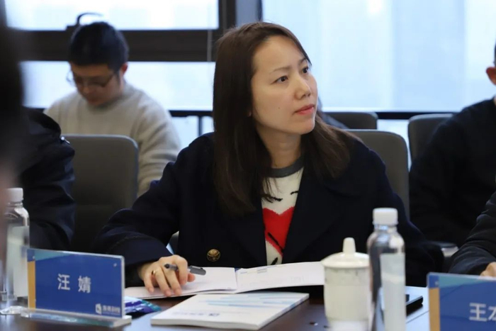 北京圣陶教育发展与创新研究院院长王本中一行到访海亮科技共话合作新