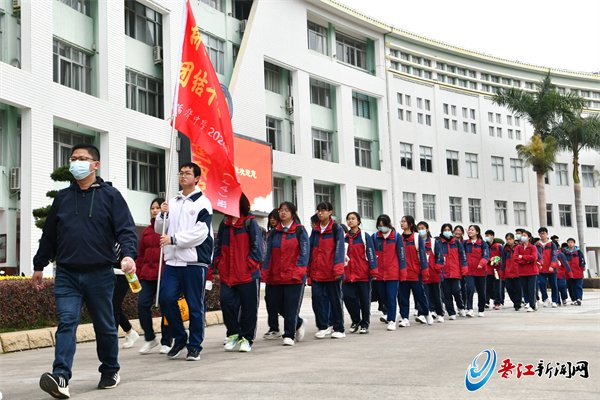 徒步远足 高考加油|高考|高三|加油_新浪新闻