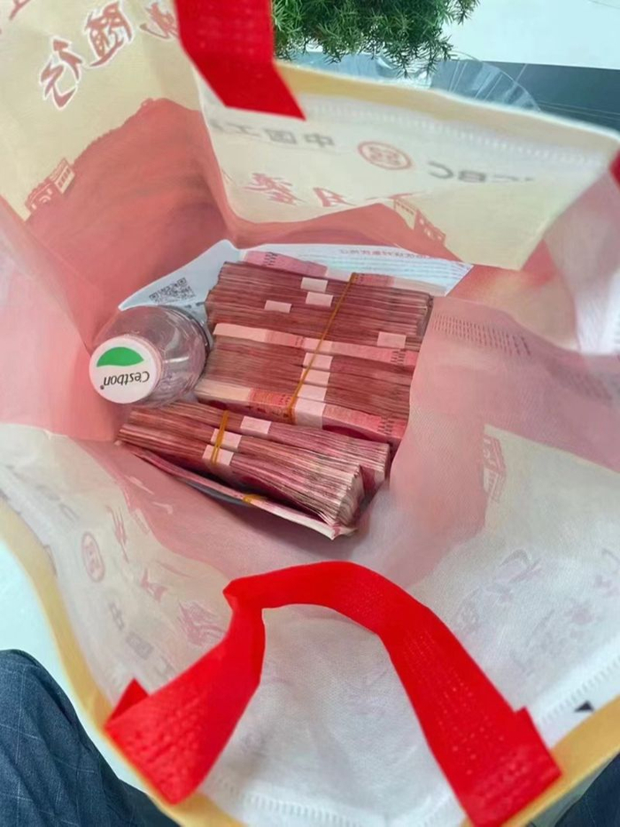 3万元现金"完璧归赵"|泗阳|失主|袋子_新浪新闻