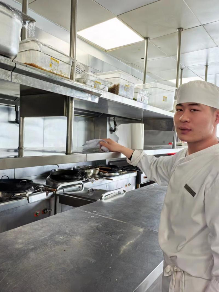 为找工作本科生回炉读职校