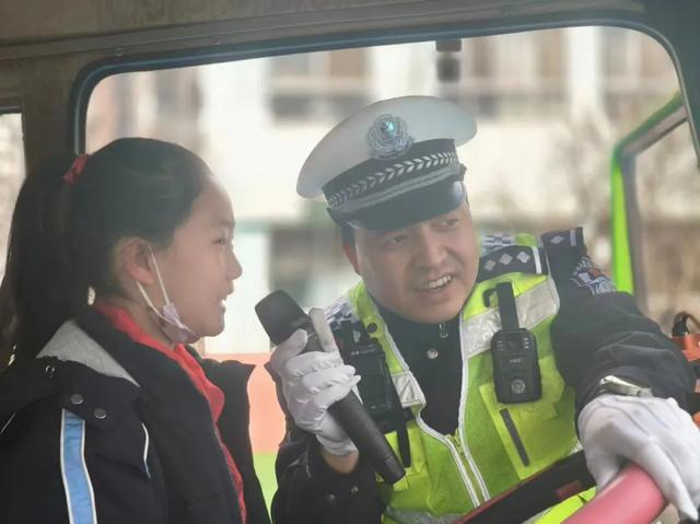西安阎良交警少年警校开营守护平安成长路