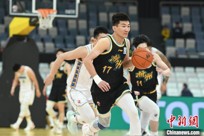 cba焦点战前瞻:广厦迎战新疆 两强援直接对话|cba|新疆|广厦队_新浪