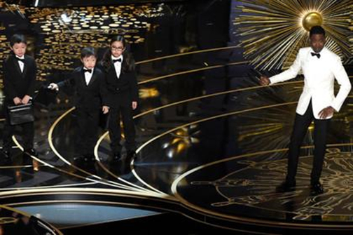 2016年颁奖现场视频截图