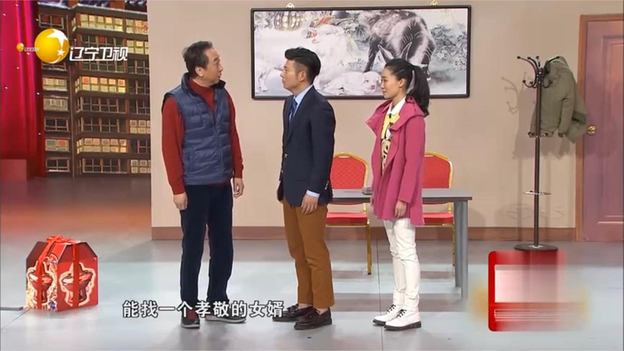冯巩张小斐爆笑小品小棉袄嫁闺女只要三块钱笑到肚子疼