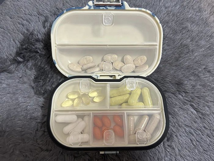 图 | 陈凌的保健品盒