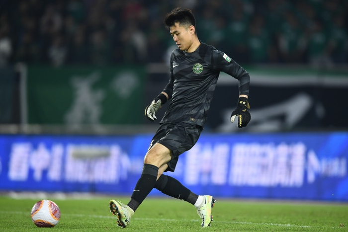 新晋国门赵博连续两场都有6次扑救,创个人单场中超扑救数纪录