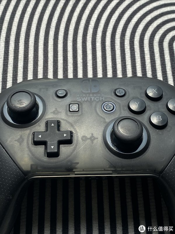 switch游戏机最重要的伴侣switchpro正版手柄分享