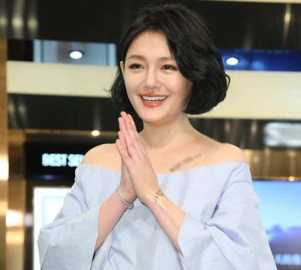 经纪人回应大s穿搭争议 据台媒…|大s|经纪人|徐熙媛_新浪新闻