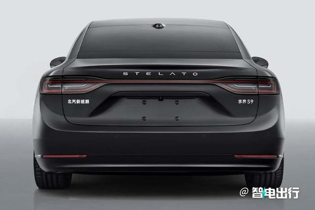 北汽华为智选车无伪实拍车长超5米1撞脸奇瑞智界s7