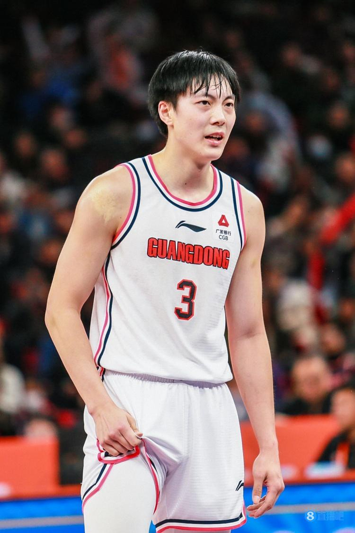 吴頔胡明轩现在的比赛气质真可以阿联退役后胡椒仔要接班了吗