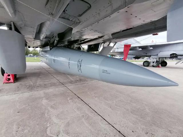 俄罗斯超高速导弹匕首图片