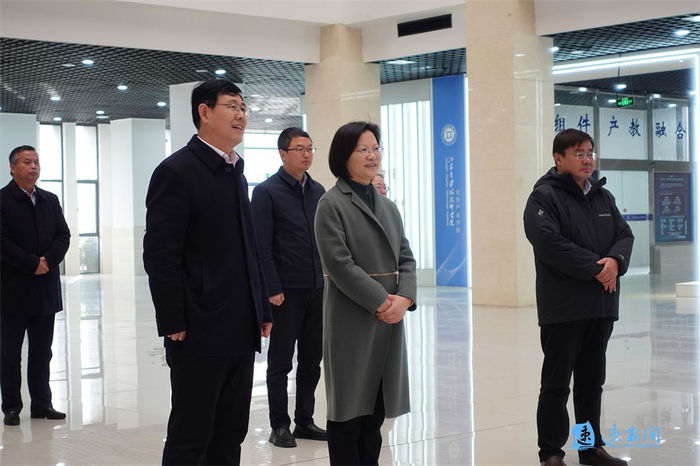 市人大常委会调研全市重点群体就业情况