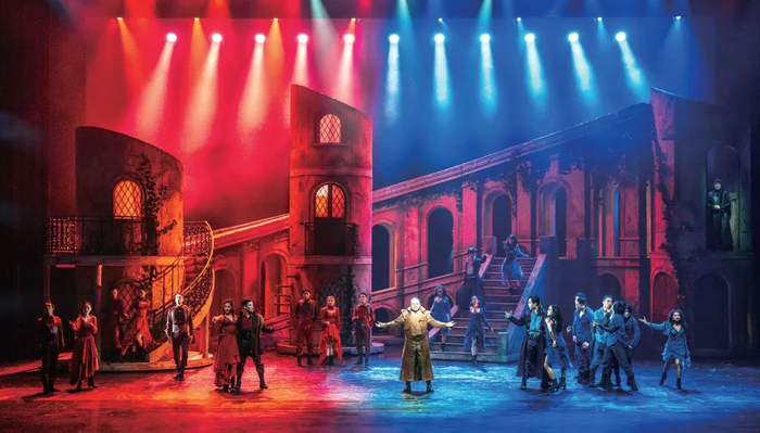 2021年12月文化广场的中文版《罗密欧与朱丽叶》（上海市黄浦区委宣传部供图）