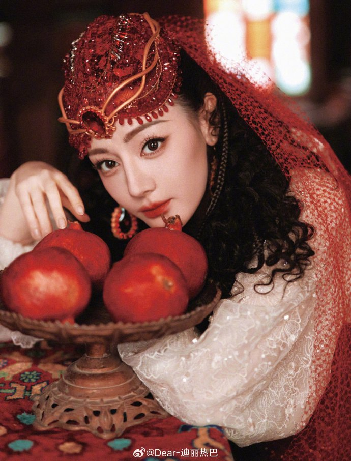 网友:没看出来,真敬业|迪丽热巴|春节联欢晚会_新浪新闻