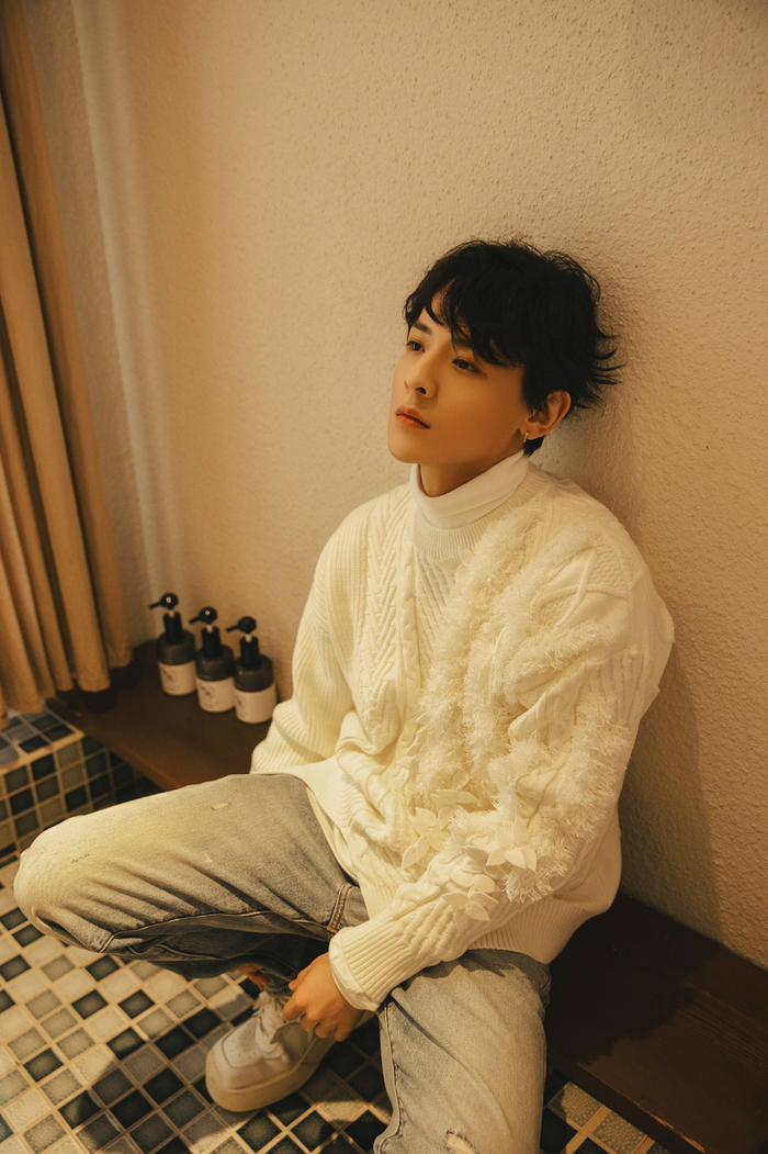 小兰花娱乐旗下演员白澍最新写真 春日慵懒风尽显温柔|白澍|兰花|写真