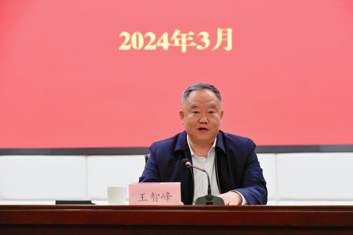 市委常委,政法委书记王智峰对2023年城市管理和综合执法工作给予了
